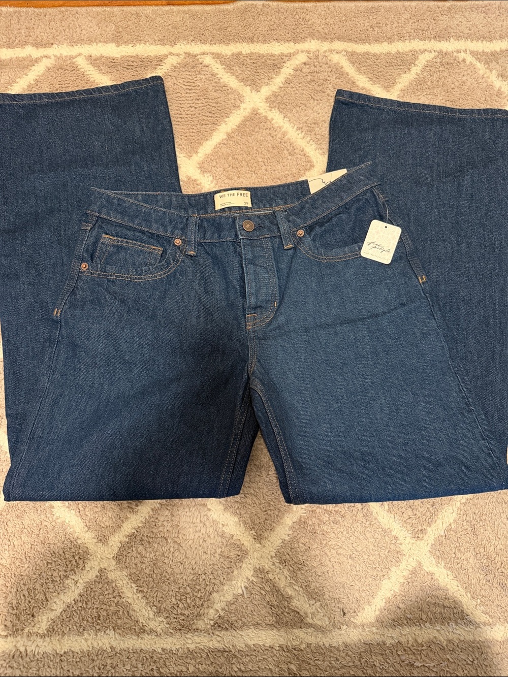 Woman’s Tennessee low rise boyfriend  Jeans in Dark Blue brand new!